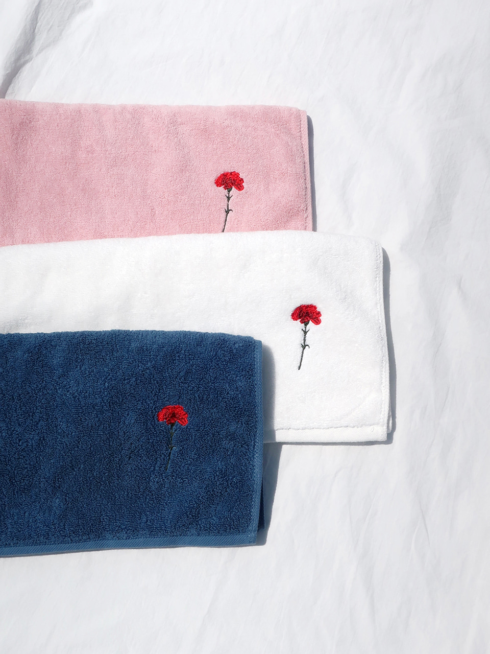 Towel : Carnation